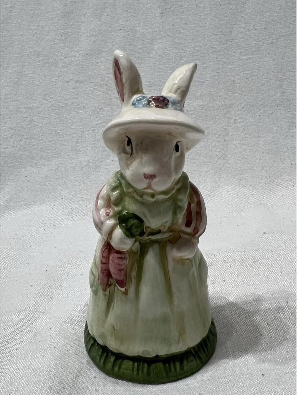 VTG Anthropomorphic Mrs Rabbit Ceramic Figurine Holding Carrots